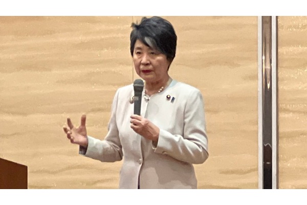 上川陽子